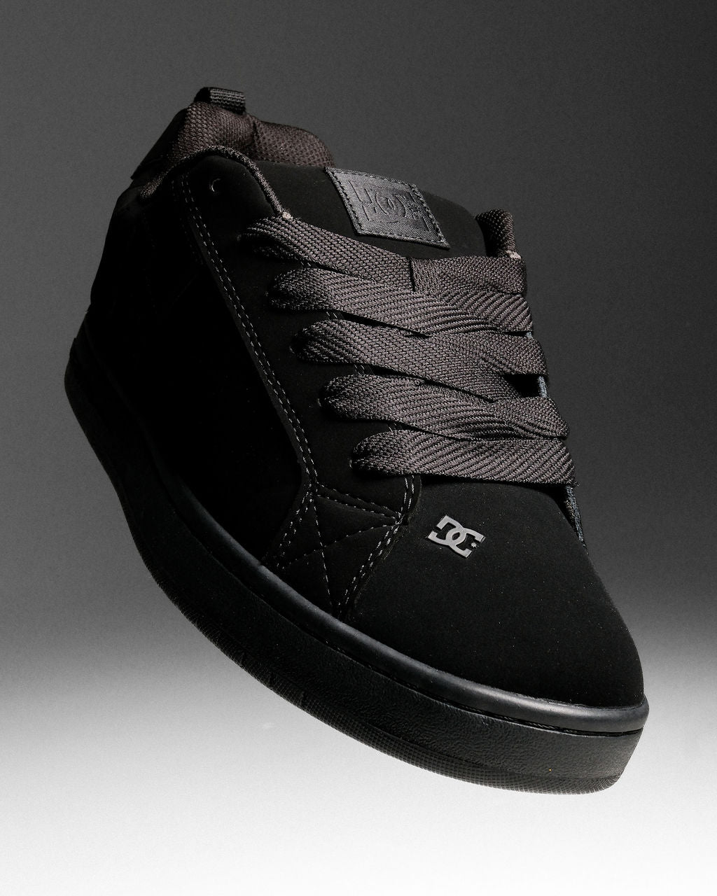 Mens Court Graffik Sneakers