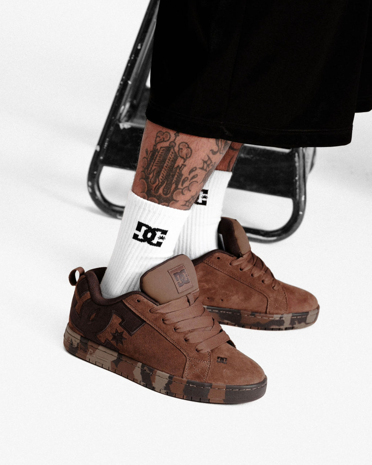 Mens Court Graffik SE Skate Shoes