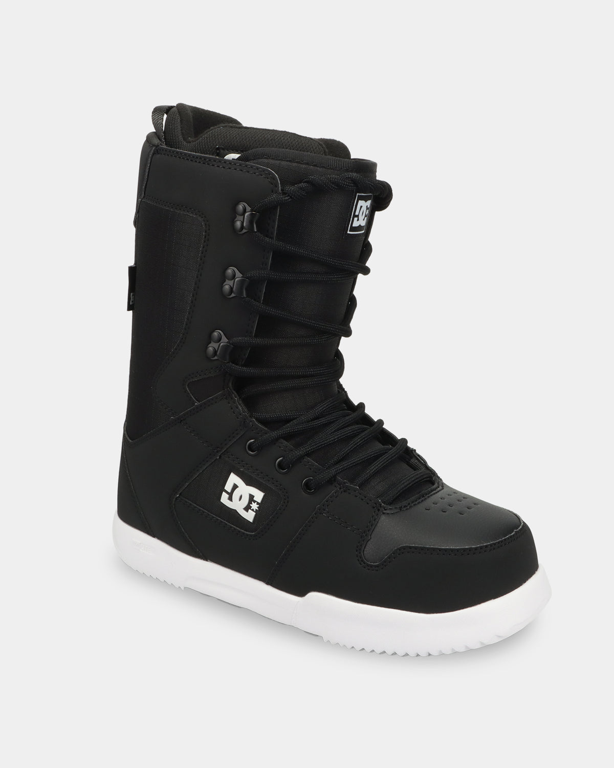 adyo200056_dcshoes_bkw_frt1
