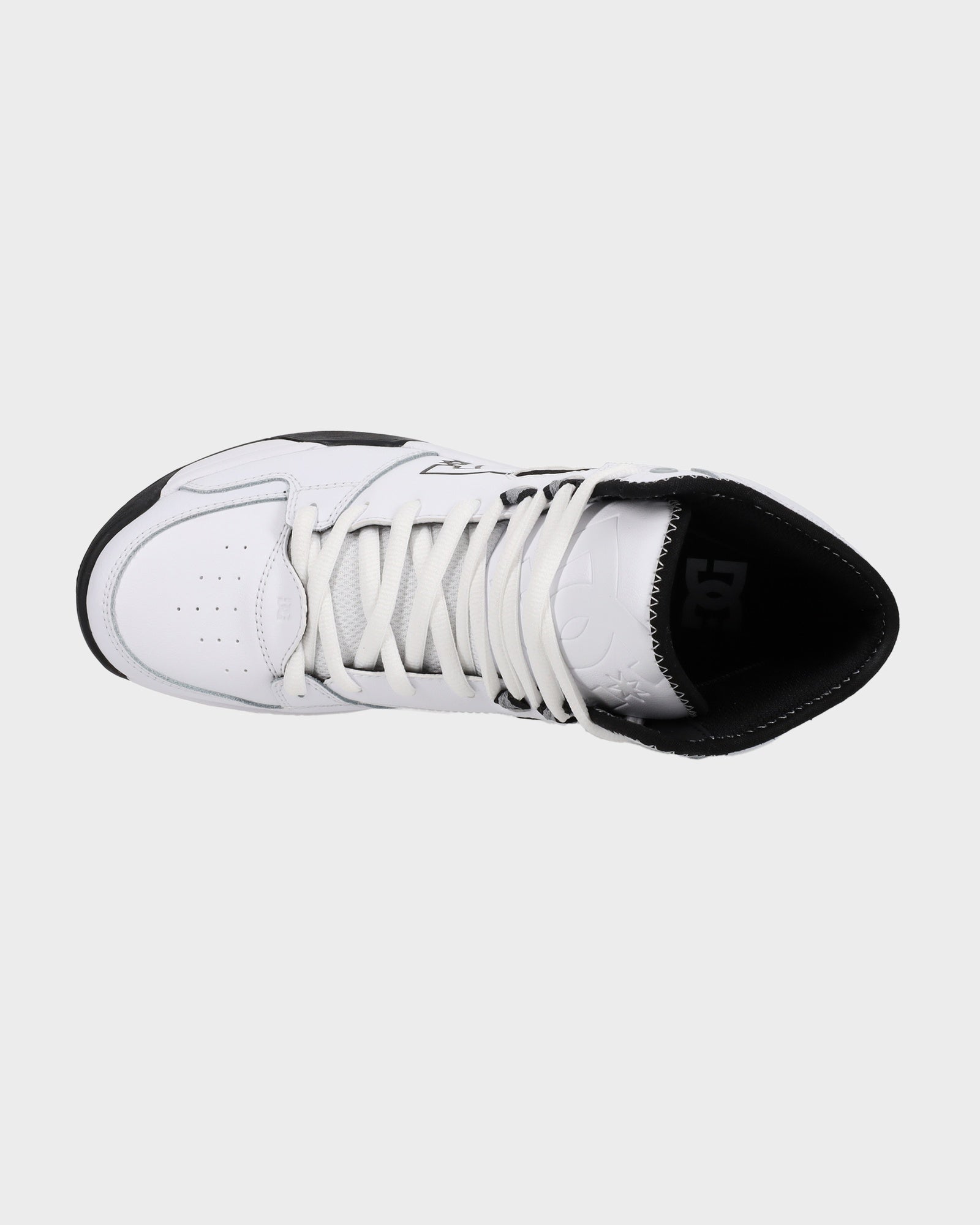 Mens Versatile HI Skate Shoes