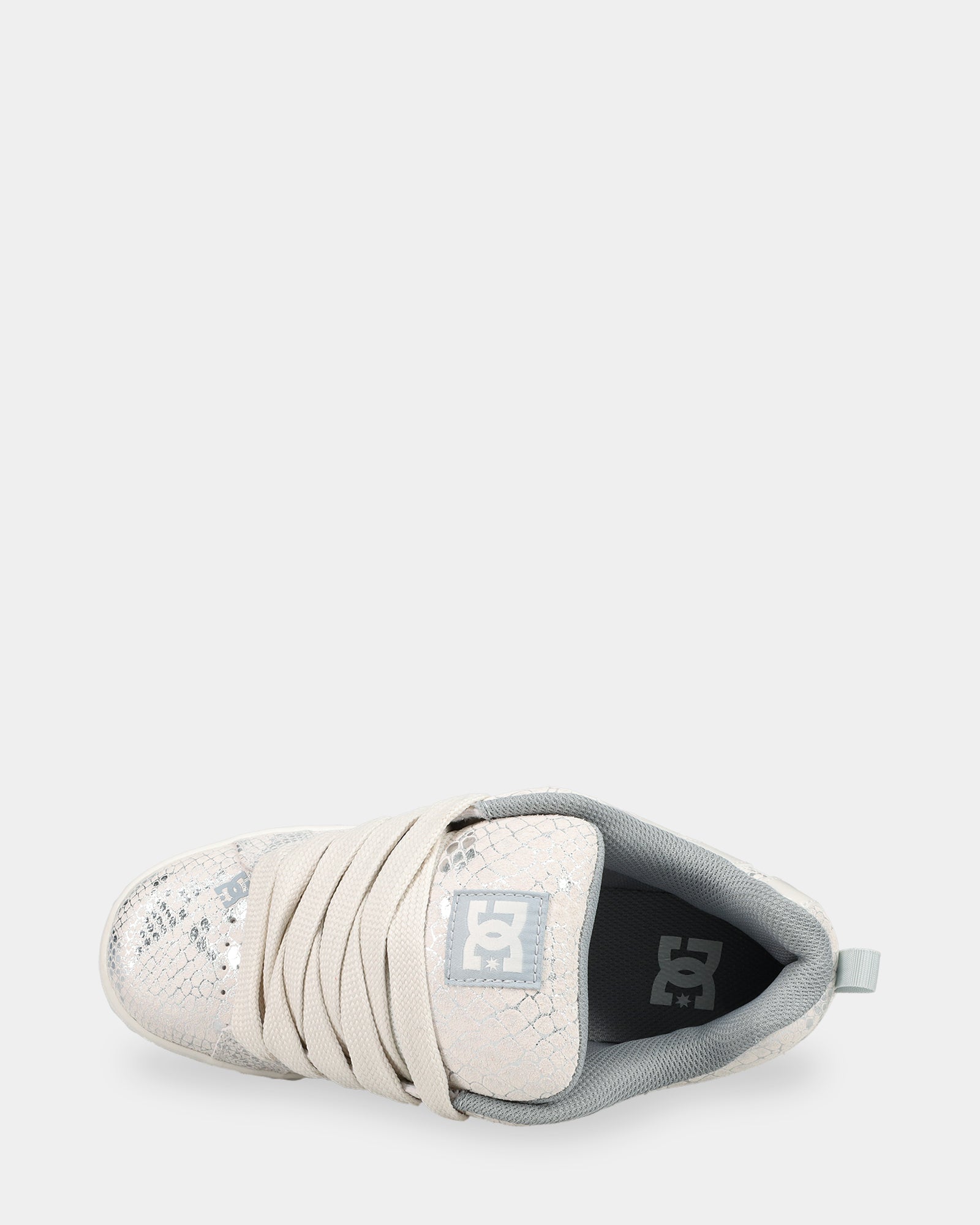 dc02222_dcshoes_026_frt3