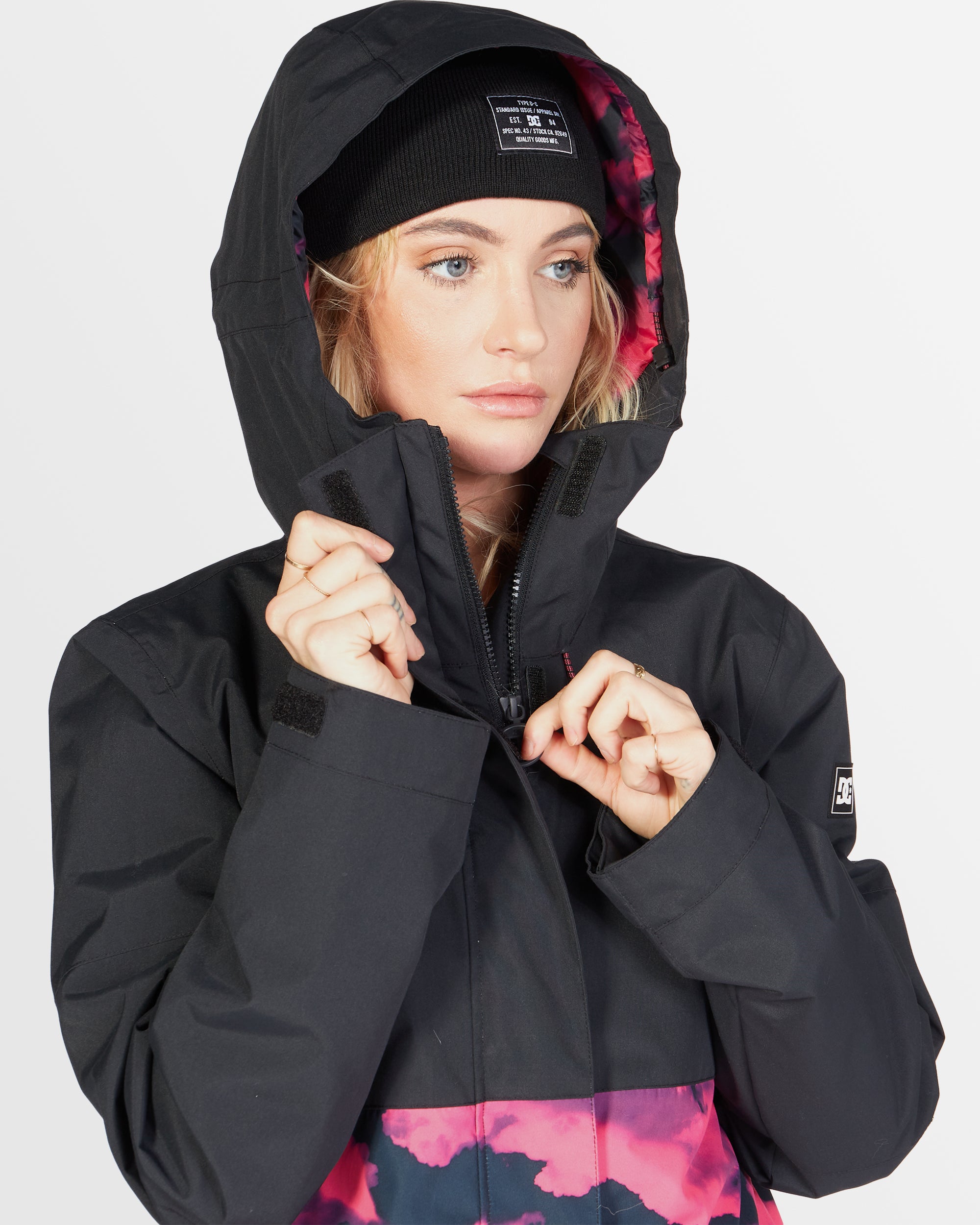Womens Cruiser Snow Jacket CRAZY PINK CLOUDS XS