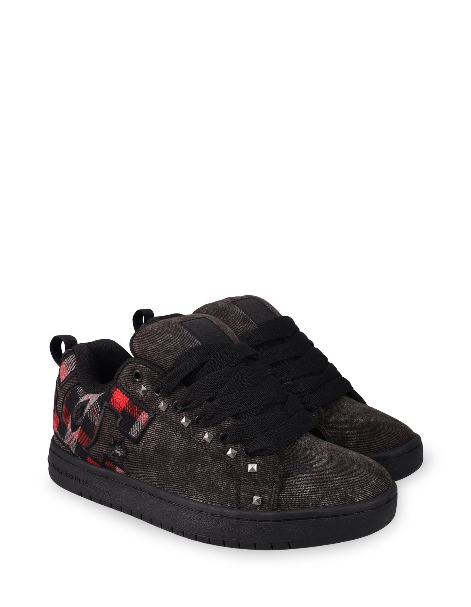 dc01665_dcshoes_006_frt1