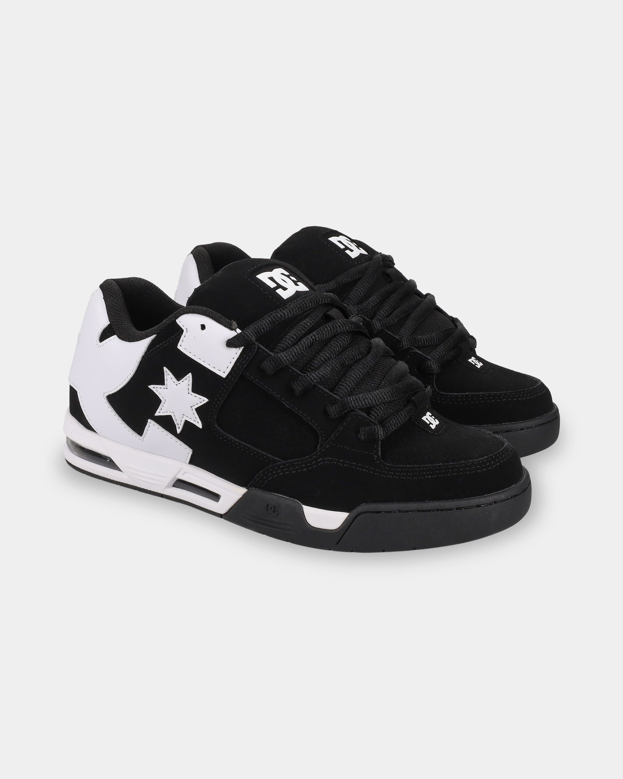 dc02220_dcshoes_002_frt1