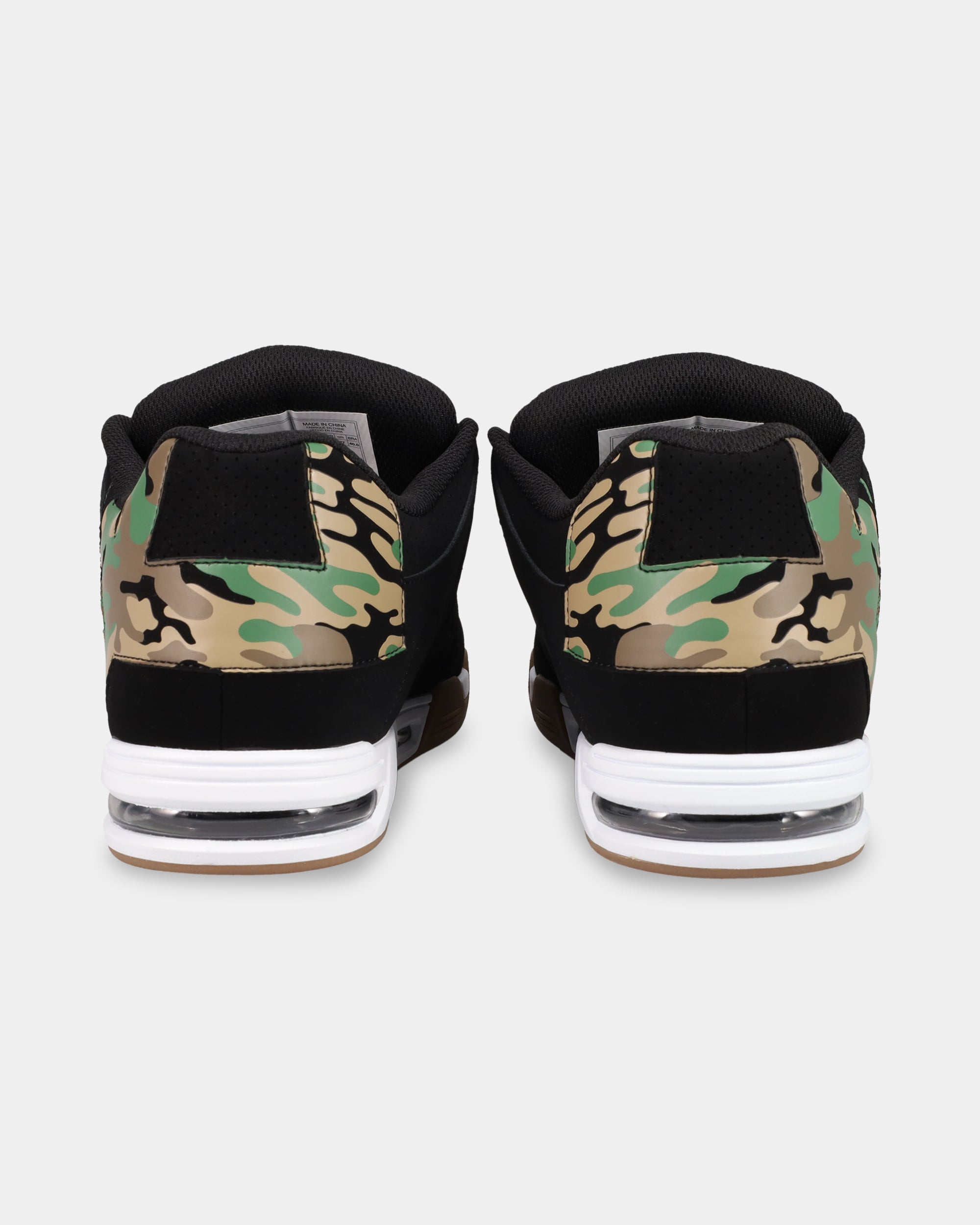 dc02220_dcshoes_007_bck1