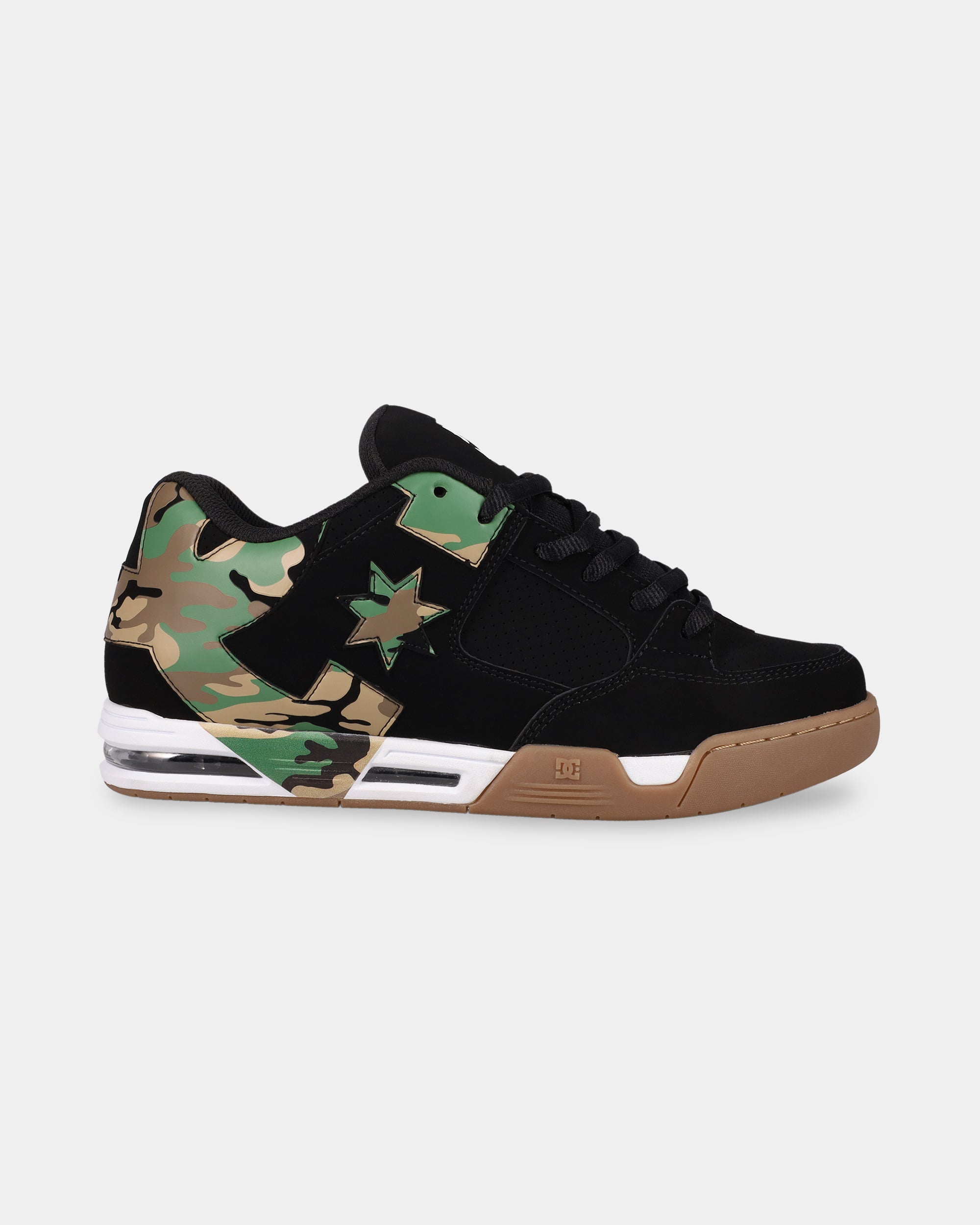 dc02220_dcshoes_007_sd1