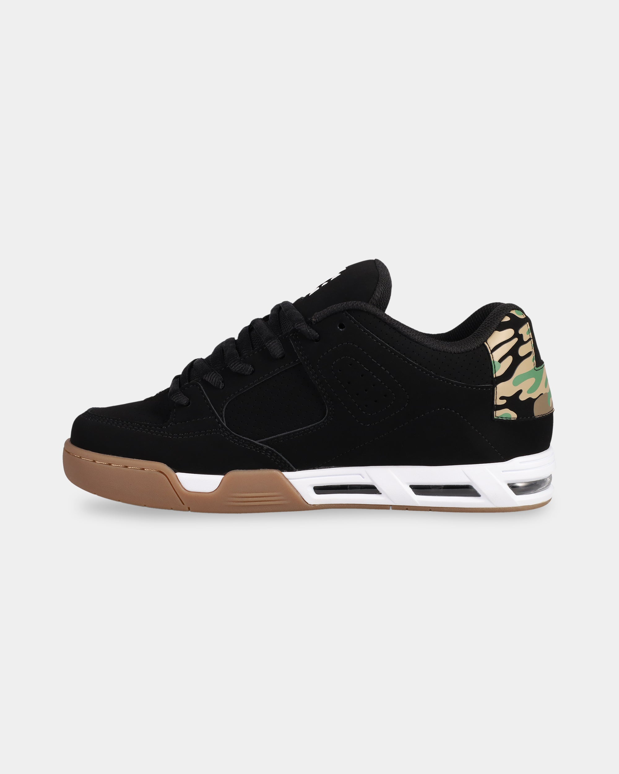 dc02220_dcshoes_007_sd2