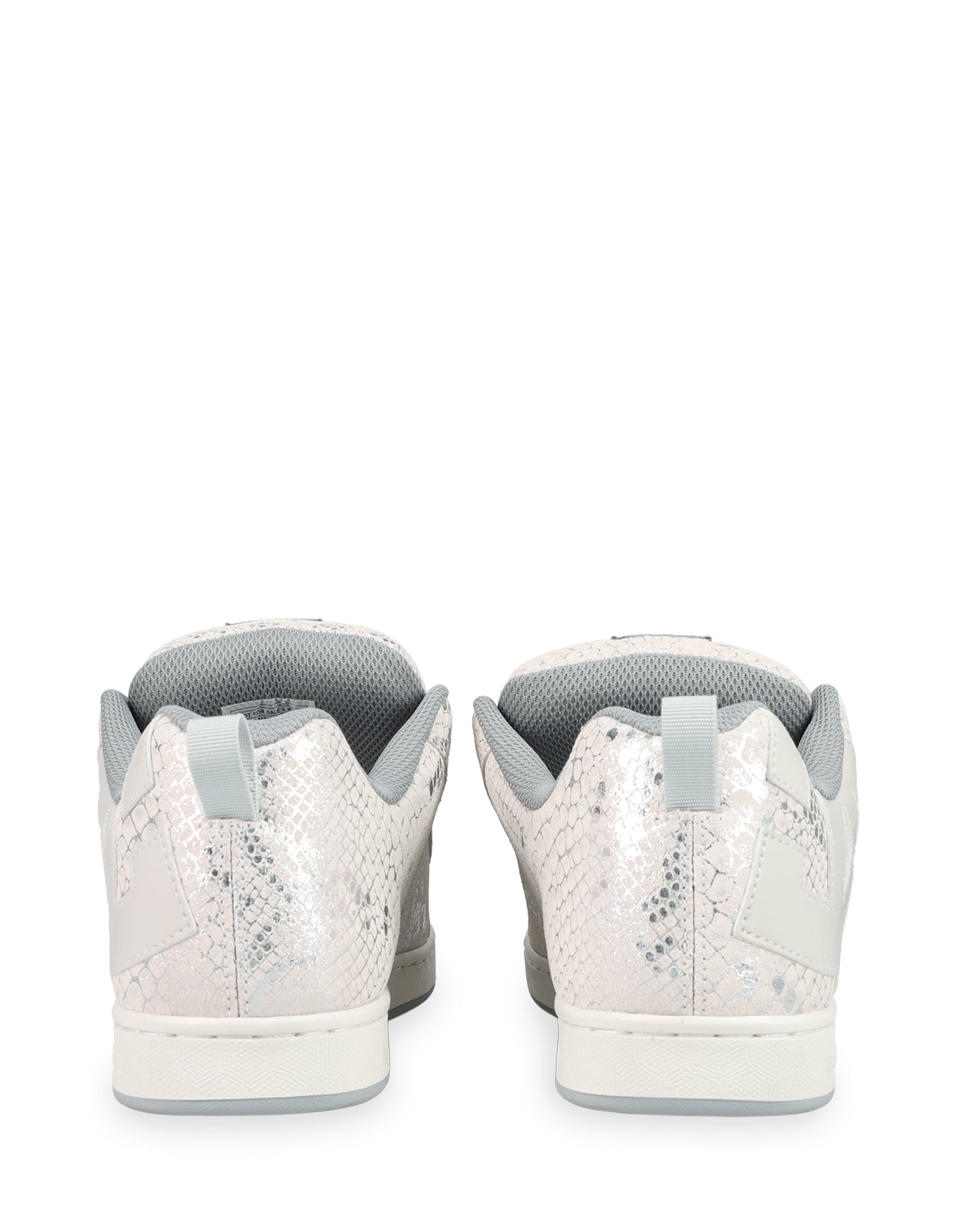 dc02222_dcshoes_026_bck1